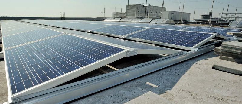 Hanwha Q CELLS als starker Partner Qualitative Solarmodule & finanzstarker Partner
